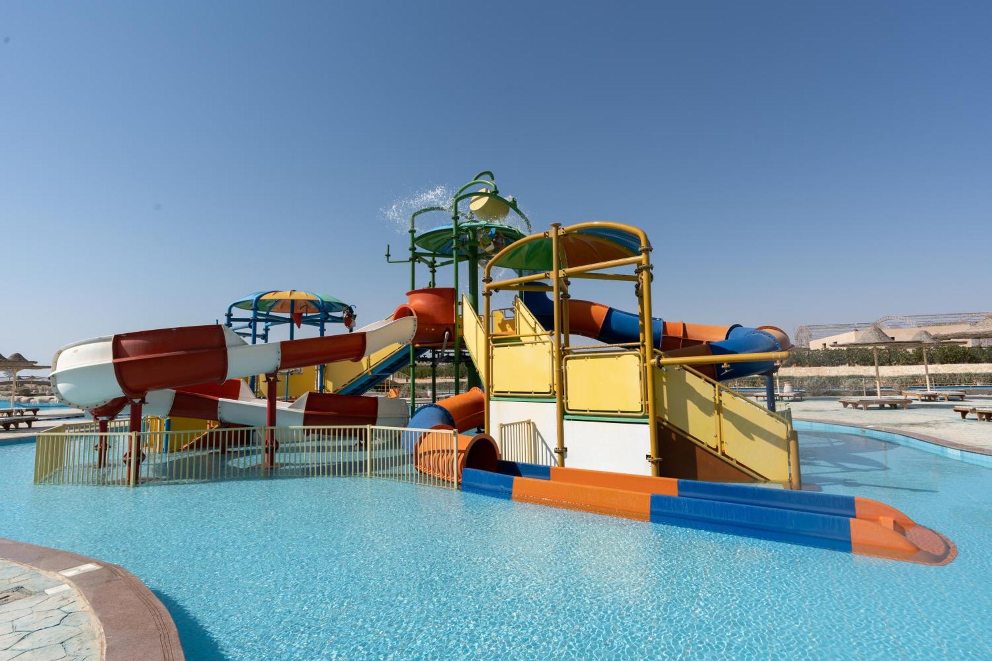 Parrotel Lagoon Waterpark Resort Sharm El-Sheikh Exterior foto